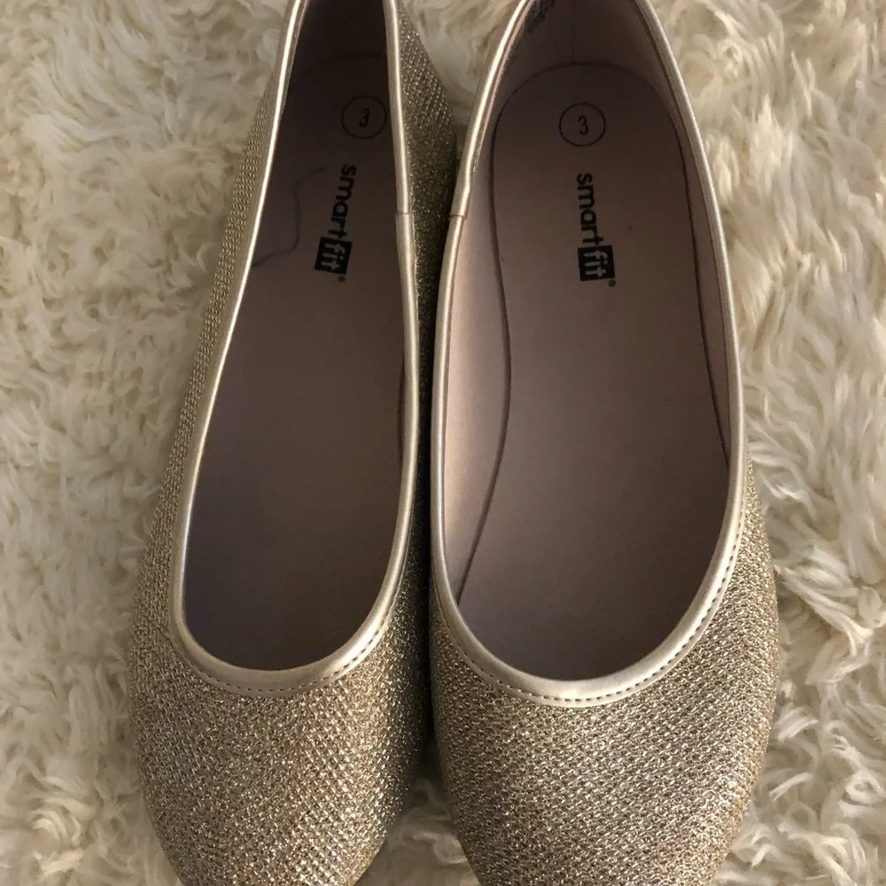 𝅺gold flats